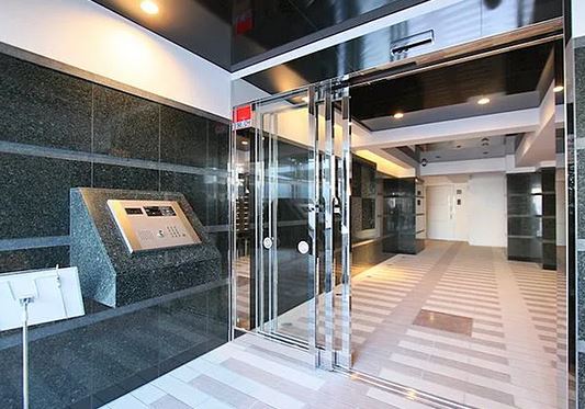 エントランス　★オートロック完備でセキュリティ面◎★