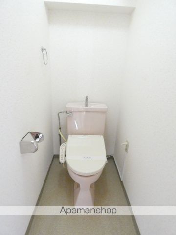 ＪＲ東海道本線 磐田駅 バス乗車時間：20分 最寄りバス停で下車 徒歩46分 4階建 築32年のトイレ写真