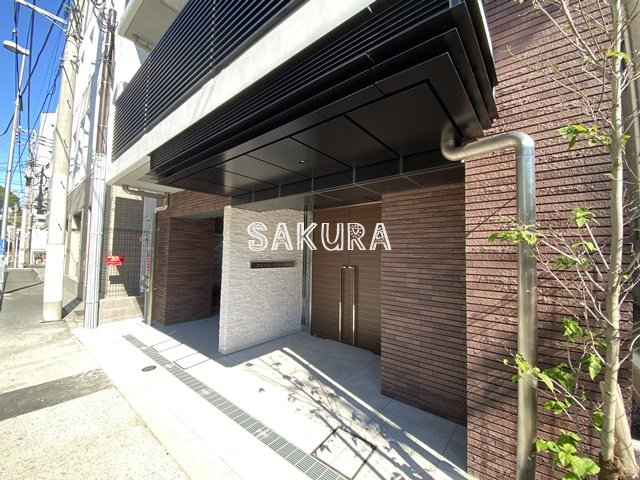エントランス　お洒落な建物デザイン♪