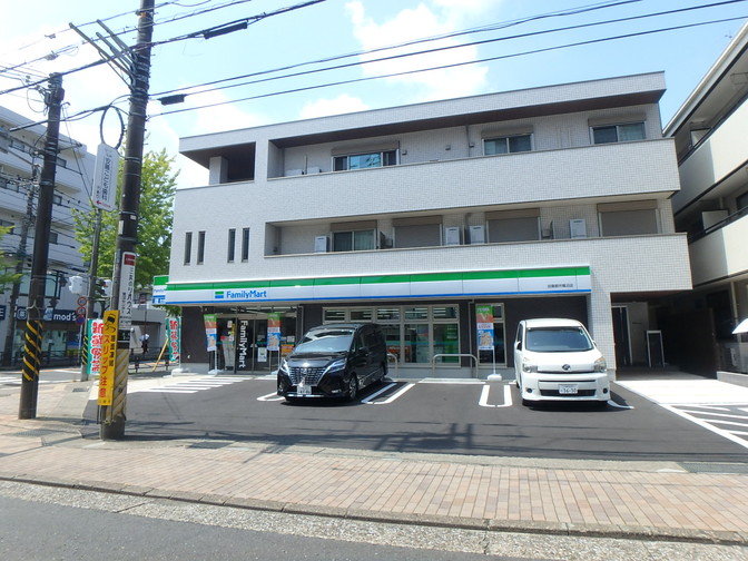 コンビニ　ファミリーマート 田園都市鷺沼店（コンビニ）まで141m