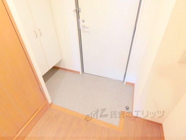 シャンピアコート茨木の玄関写真