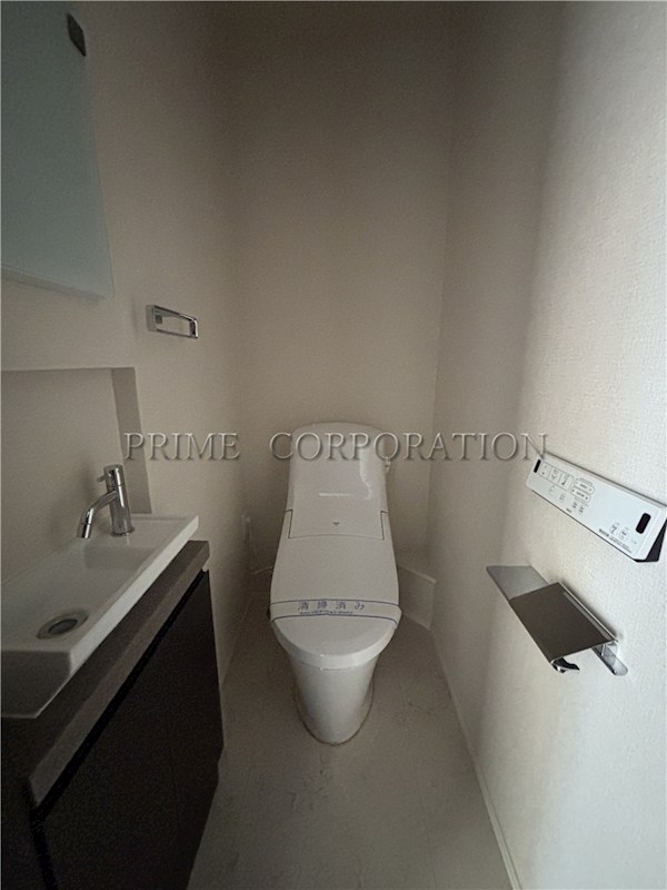 高井戸東戸建のトイレ写真