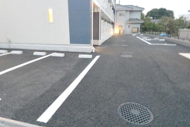 駐車場　★敷地内駐車場あります★