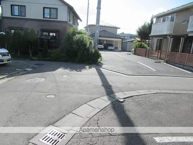 コンビニ　ローソン（コンビニ）まで509m