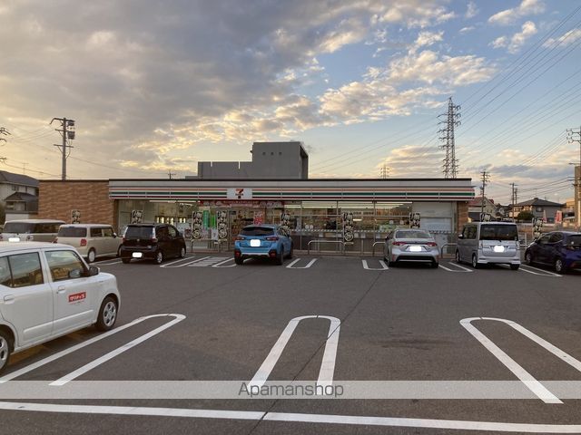 コンビニ　セブン－イレブン各務原鵜沼三ツ池町店（コンビニ）まで1031m