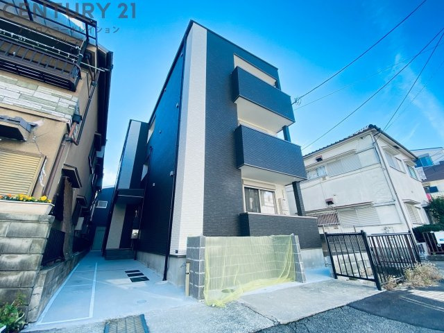 建物外観　オートロック付きで外部から簡単に出入り出来ない為安心です