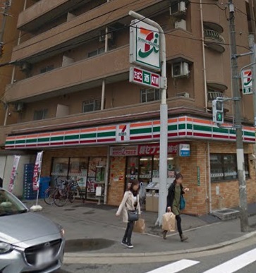 コンビニ　セブンイレブン博多駅南店（コンビニ）まで112m