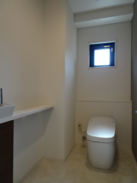 RESIDENCE KIKUZAKAのトイレ写真