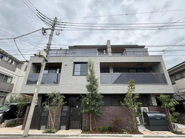 建物外観　オートロック完備