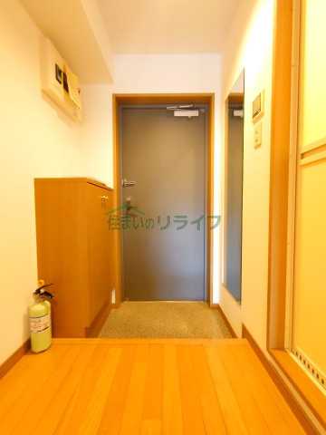 ステージファースト笹塚の玄関写真