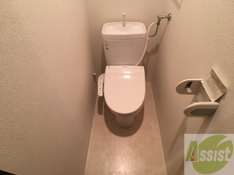 トイレ　トイレです。ウォシュレット付を探している方、おすすめです。