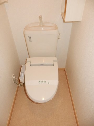 トイレ　落ち着いたトイレです