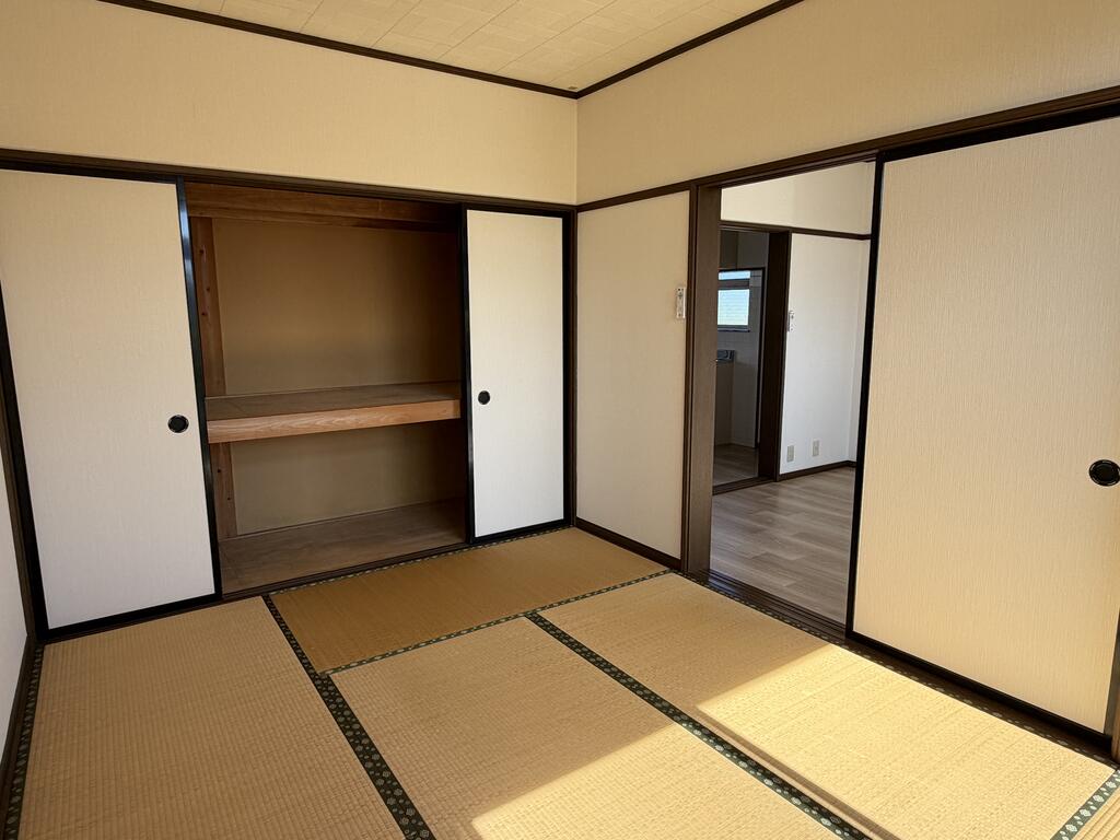 東町ハイツ南棟の内装写真