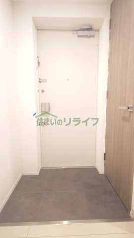 アヴニール三軒茶屋の玄関写真