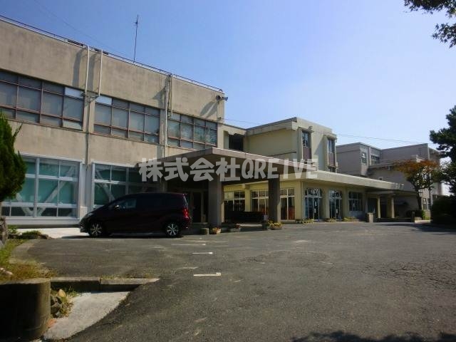 小学校　大津市立瀬田小学校（小学校）まで621m