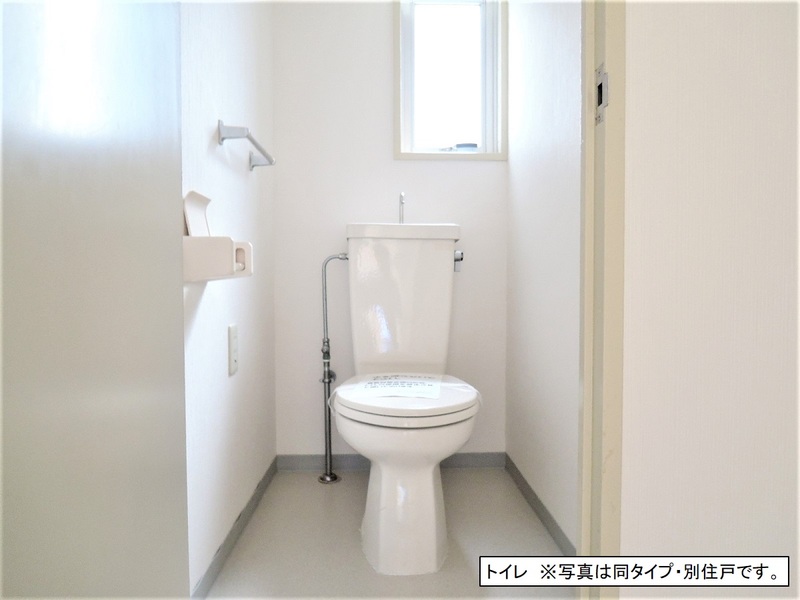 トイレ　清潔感のある水回り♪