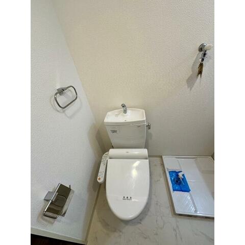 トイレ　シンプルで使いやすいトイレです