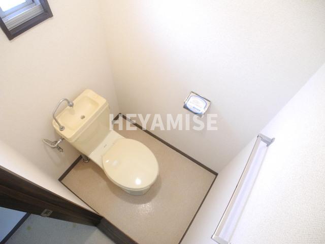 トイレ　※写真は同じ間取りの2階のお部屋です※