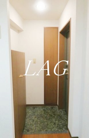 玄関　玄関です。