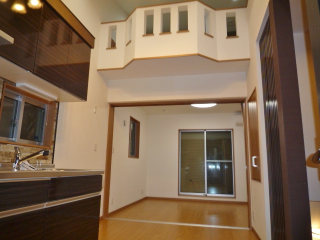 東駒形2丁目貸戸建の居間写真