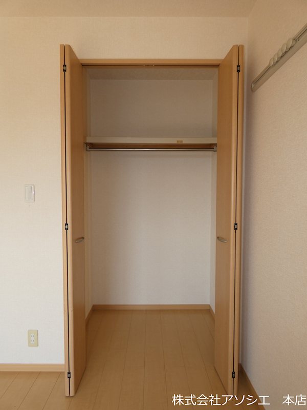 収納　クローゼット