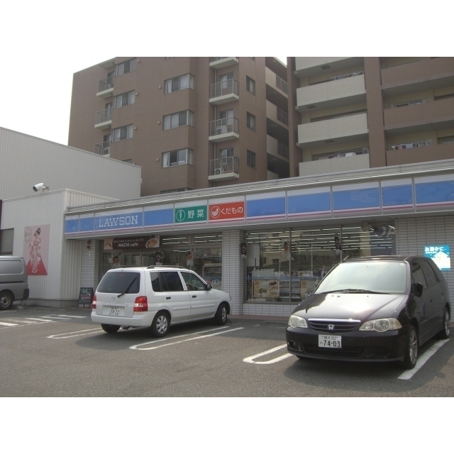 コンビニ　ローソン戸塚駅東口店（コンビニ）まで500m