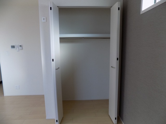 収納　同一施工会社同一仕様写真