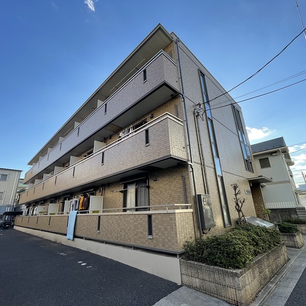 バルコニー　東側のバルコニーです☆