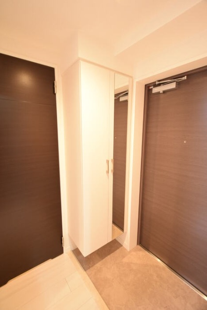 神戸Harborside 萬利Residenceの玄関写真