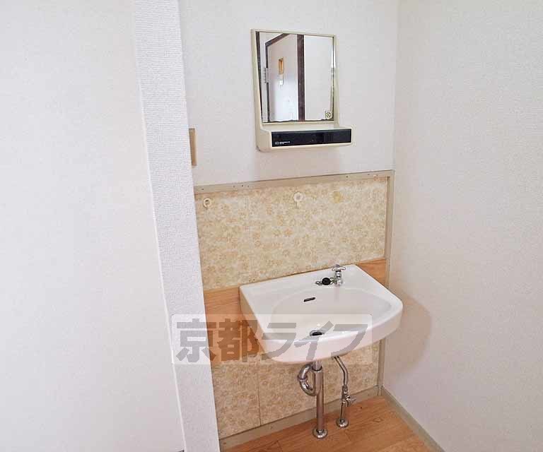 洗面設備　洗面台があるのは重宝～！