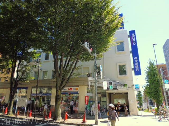 銀行　みずほ銀行成増支店（銀行）まで508m