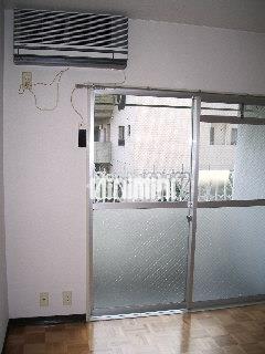 エントランス　エアコンは設置済みです