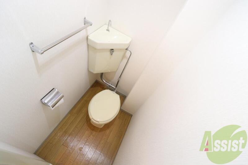 【神戸市垂水区本多聞のアパートのトイレ】
