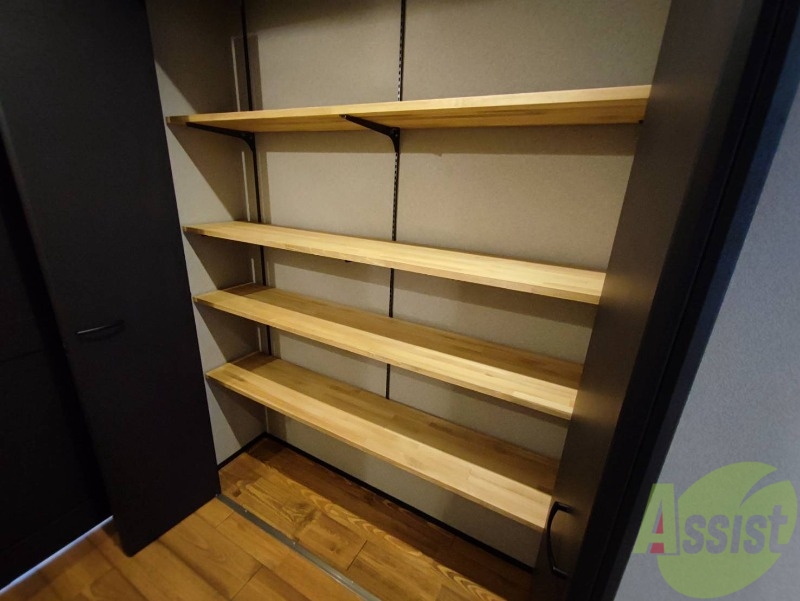 収納　寝室の収納です。部屋がすっきり片付きます。