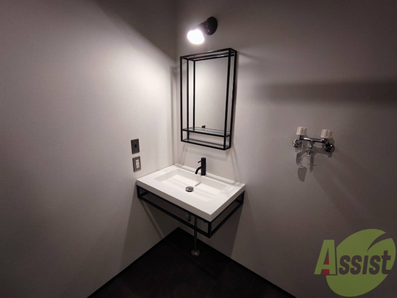 洗面設備　こちらに洗面台があります。朝の洗顔はこちらで。