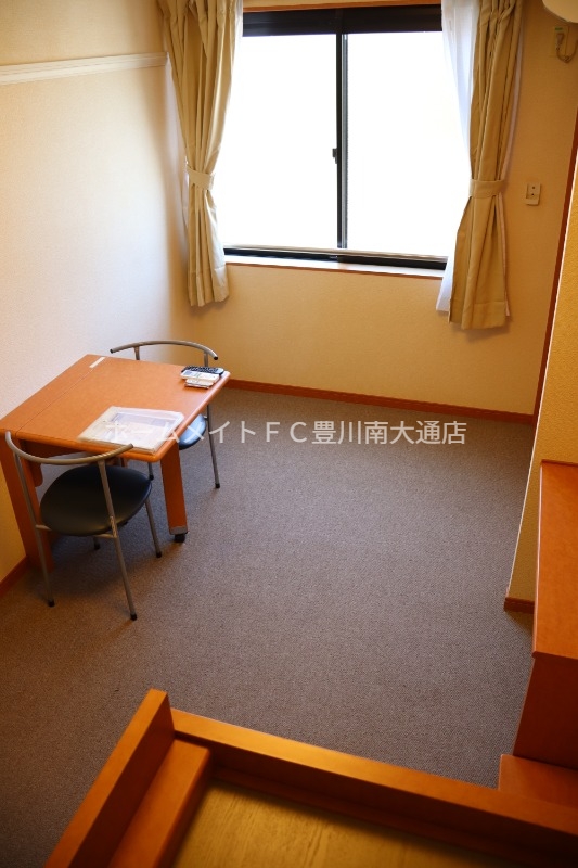 居室・リビング　同型別部屋写真