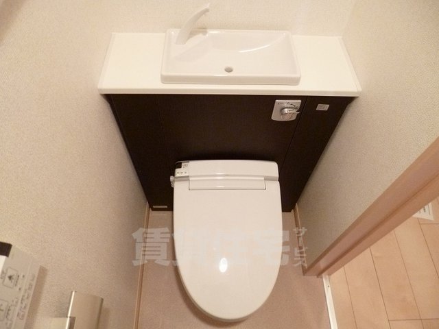 【京都市山科区西野小柳町のマンションのトイレ】
