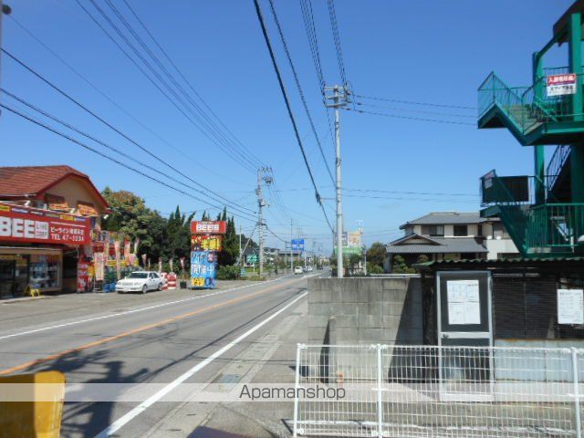 スーパー　フジ本郷店（スーパー）まで700m