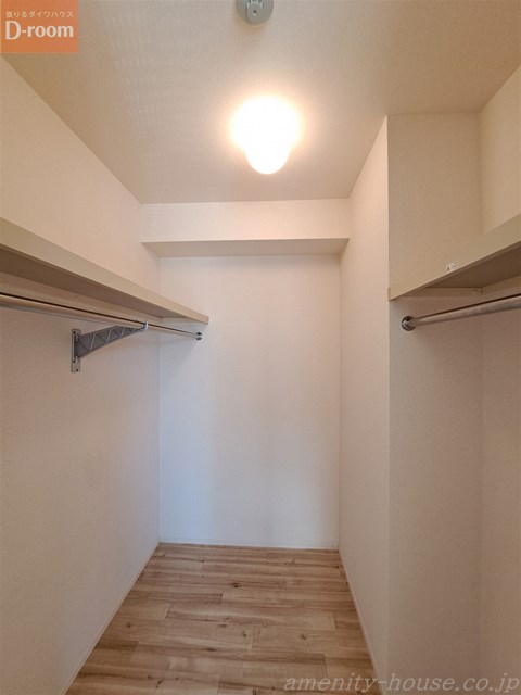 収納　★ウォークインクローゼット！