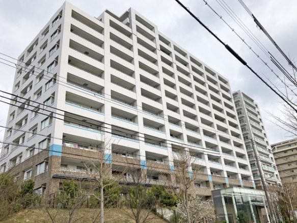 神戸市西区学園東町のマンションの建物外観
