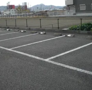 【アイの駐車場】
