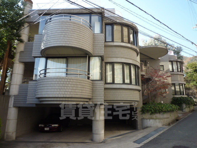 神戸市灘区篠原北町のマンションの建物外観