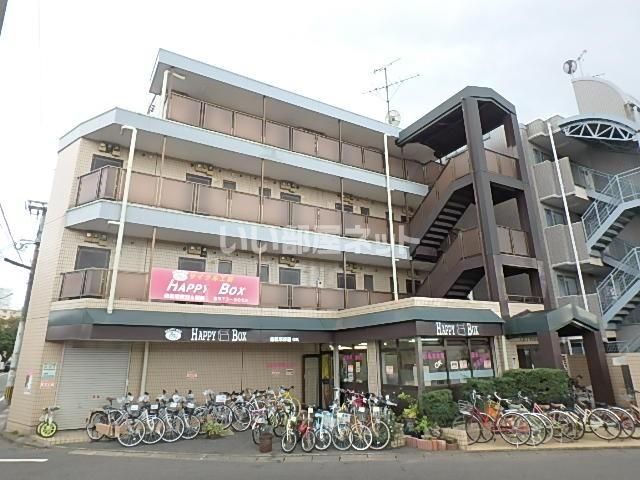 春日市日の出町のマンションの建物外観