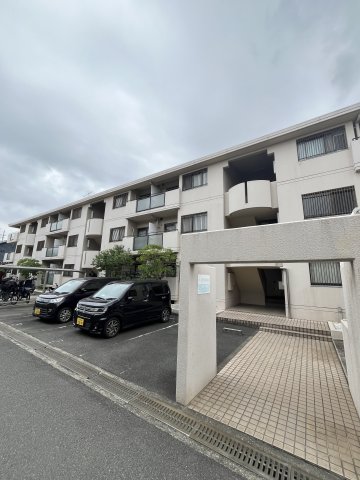 豊中市上野西のマンションの建物外観