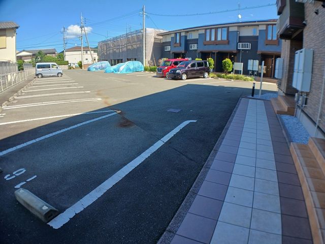 【福津市津屋崎のアパートの駐車場】