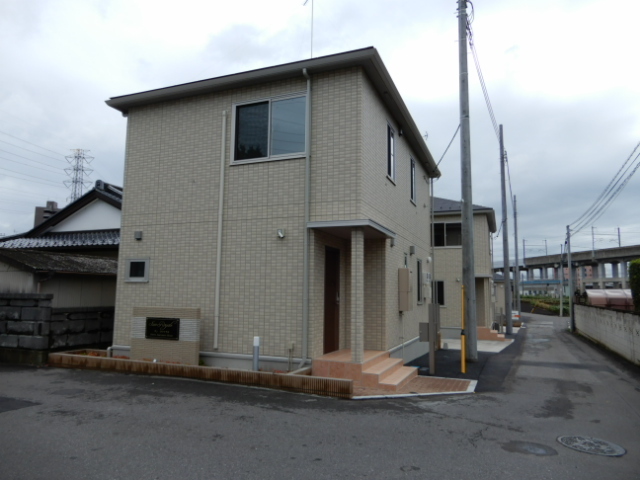 小山市三峯のその他の建物外観