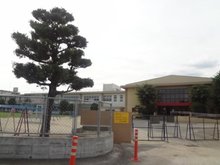 【D-room菊池A棟の小学校】