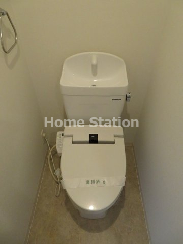ＪＲ大阪環状線 野田駅 徒歩2分 9階建 築10年のトイレ写真