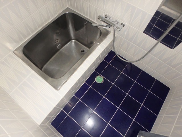 バス・シャワールーム　窓があって換気しやすいです☆