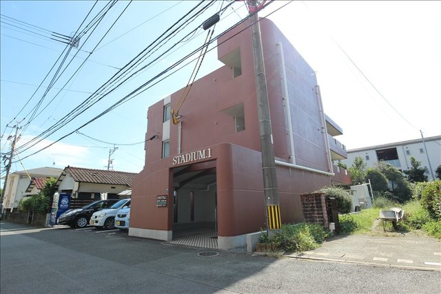 熊本市東区保田窪本町のアパートの建物外観